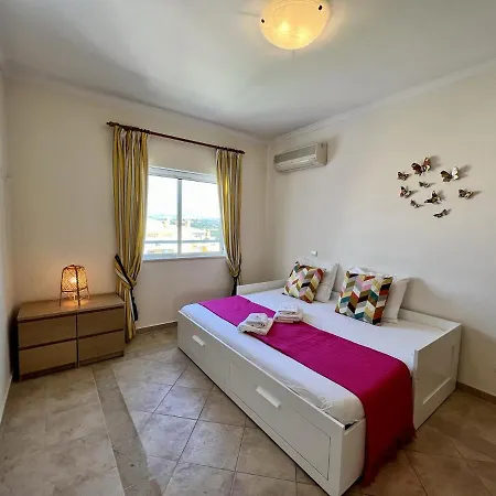 Valley 1 With Pool By Homing